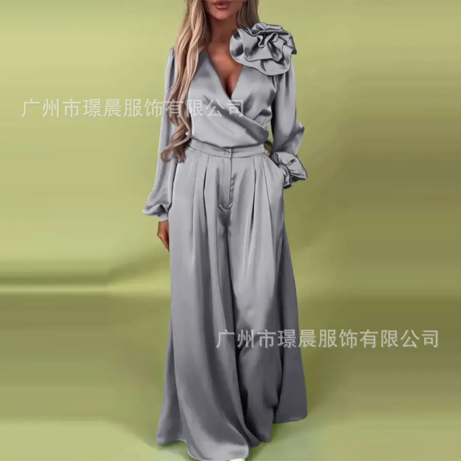 ชุดเซ็ตผ้าซาตินกางเกงขายาวทรงกว้างสำหรับผู้หญิง ดีไซน์หรูหรา ประดับดอกไม้ 3 มิติ เหมาะสำหรับใส่ทำงาน เสื้อคอวี กางเกงลำลองทรงหลวม ชุดทำงานสุภาพ