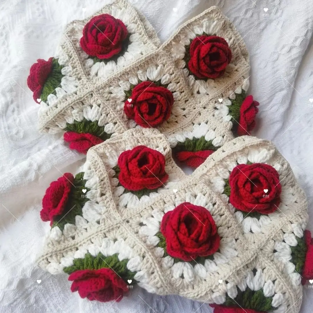 Finished product) Vintage Rose Handbag DIY 3D Outgoing Pure Handmade Woolen Hook Weaving Wooden Handle Handheld Versatile