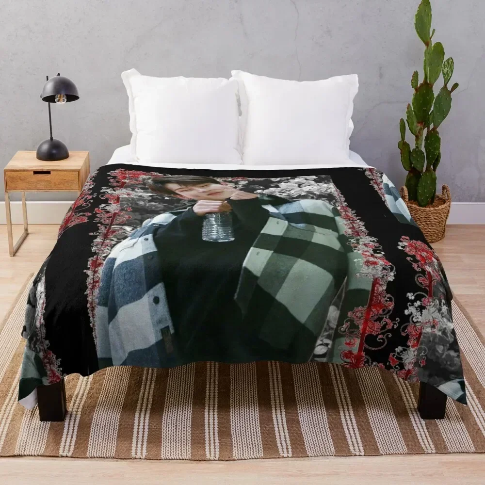 

Lee Jooheon MONSTA X Jooheon Korean Kpop Floral Design Throw Blanket Extra Large Throw Soft Plaid Polar Blankets