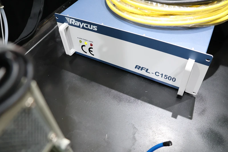 metal fiber laser cutting machine 3000w laser cutting machine