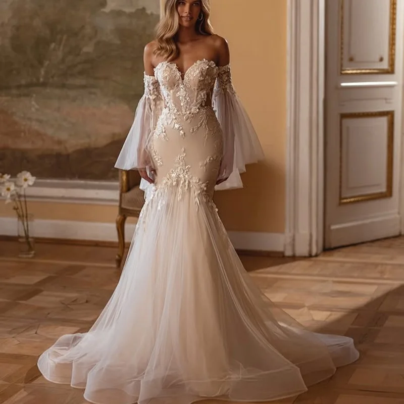 

Customized Simple style white V-neck Spaghetti Appliques Wedding Dresses string of Lace applique Bridal Gowns Made Dress