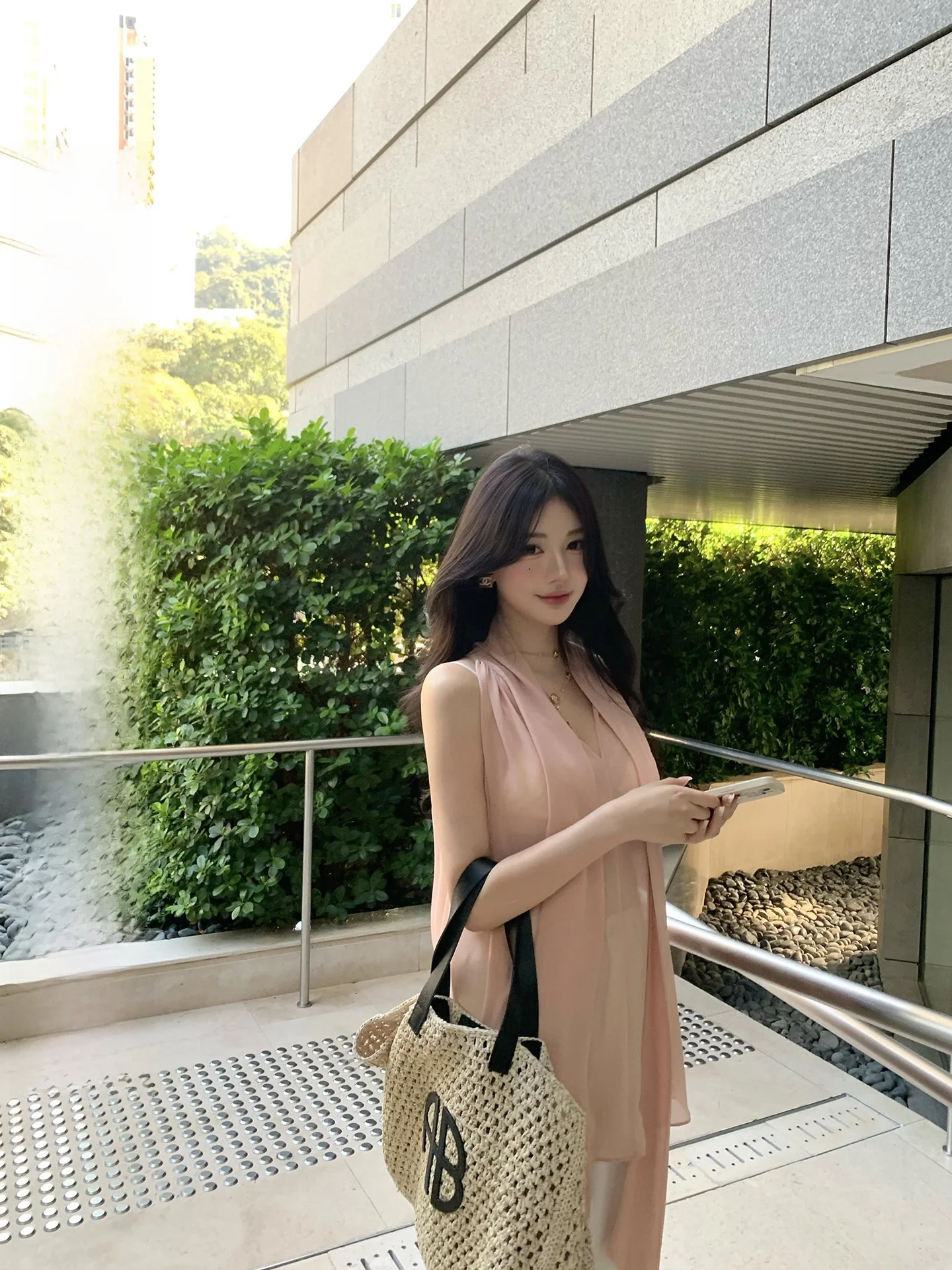 

Romantic Madrid Fbb Limit Loose A-Line Chiffon Top Pink Atmosphere Sense Neck Hanging Elegant Style Polyester Silk Simulation