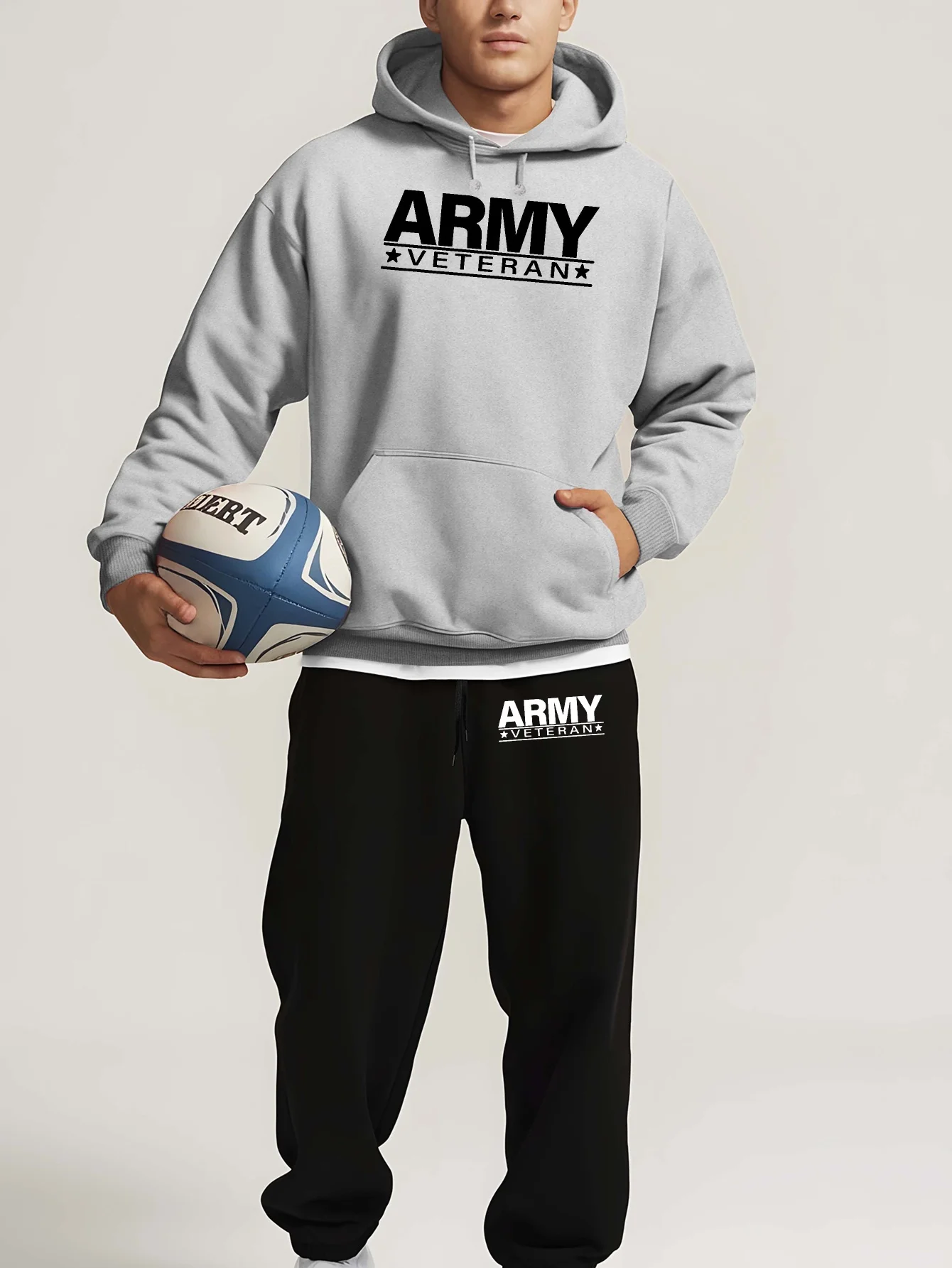 New trendy printed long-sleeved pullover for men suitable for autumn and winter, as well as casual sportswear for the pullover.