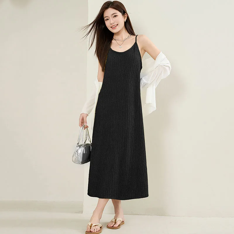 女性スパゲッティストラップドレス 2025 夏ソリッドカラールーズロングビーチサンドレス怠惰なエレガントなノースリーブイブニングパーティーミディド​​レス