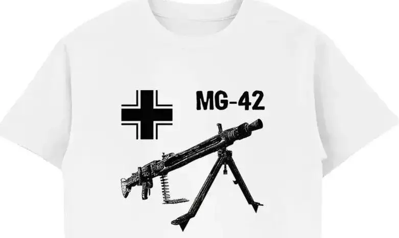 

Wehrmacht Weapon WWII German MG42 Machine Gun T Shirt. 100% Cotton Short Sleeve O-Neck Casual T-shirts Loose Top New Size S-3XL