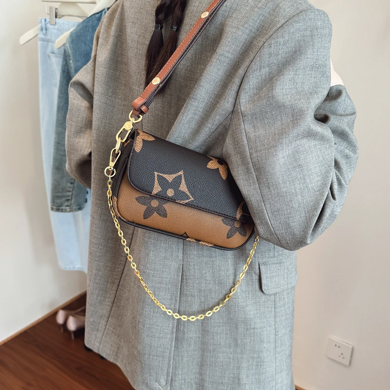 Borsa in pelle da donna di alta qualità dal design classico ed elegante del famoso marchio di lusso per il trasporto alla moda delle donne popolari