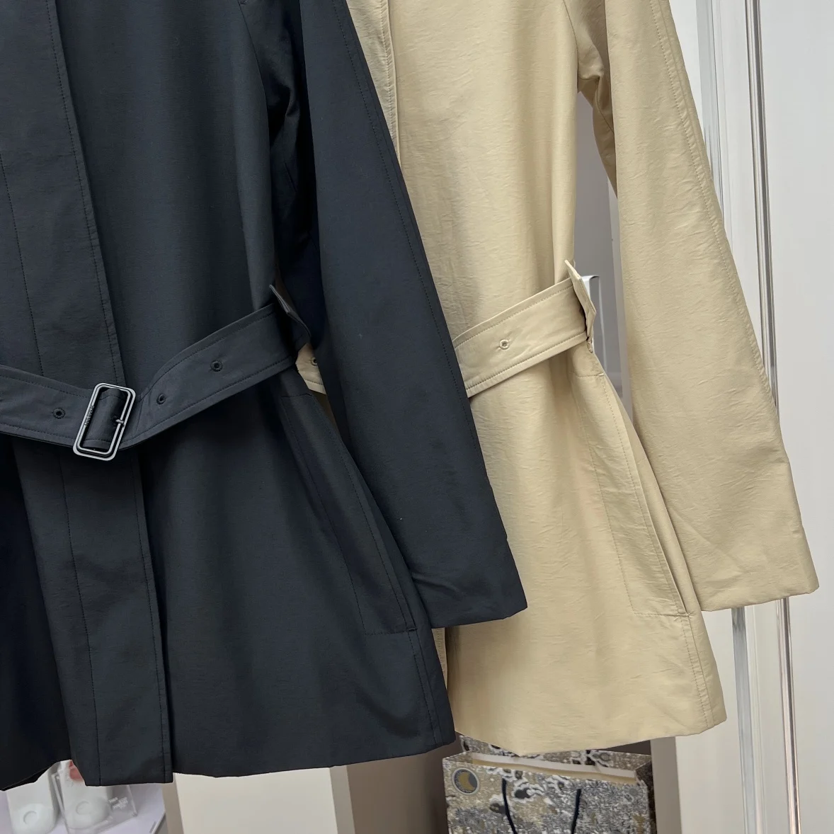 

Women's cotton hooded windbreaker