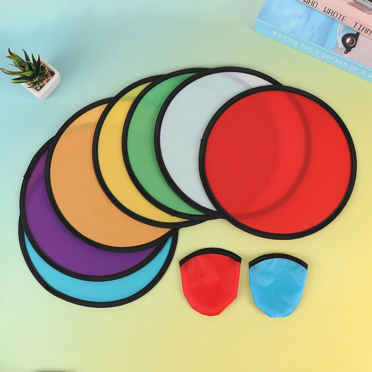3pcs Handheld Plastic Fans, Manual Hand Crank Fans for Home, Office, Travel & Outdoor Cooling, Lightweight Portable Fans