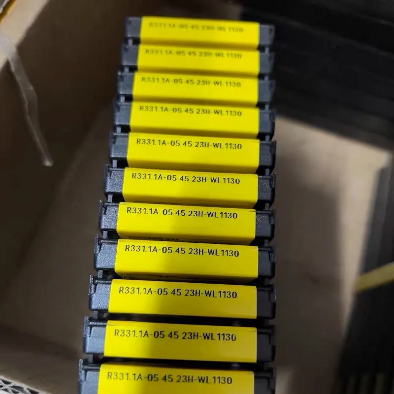 

Hard alloy cutting blades R331.1A-054523H-WL 1130
