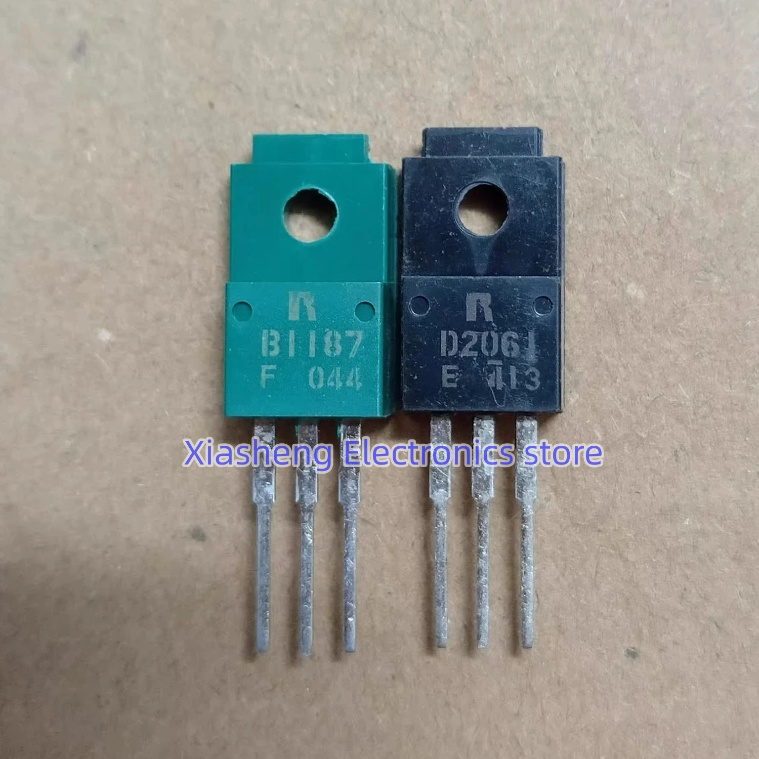 New Original 10Pairs 2SB1187 B1187 + 2SD2061 D2061 TO-220F Transistor In Stock Good Quality