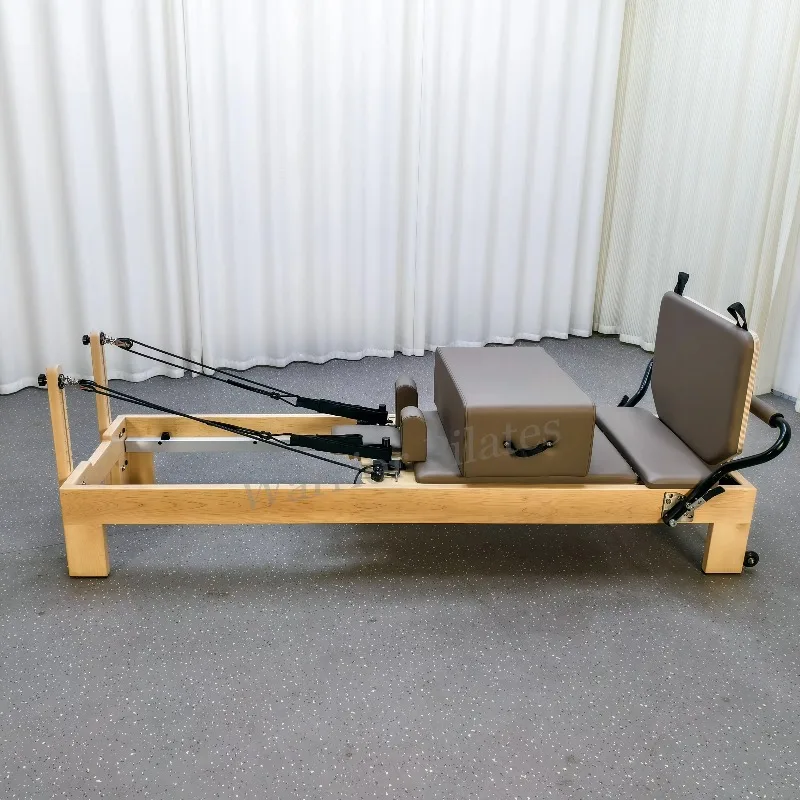 

YTYIN Commercial Maple Wood Pilates Reformer with Fixed Jumpboard & Adjustable Spring Bar | For Studio Use