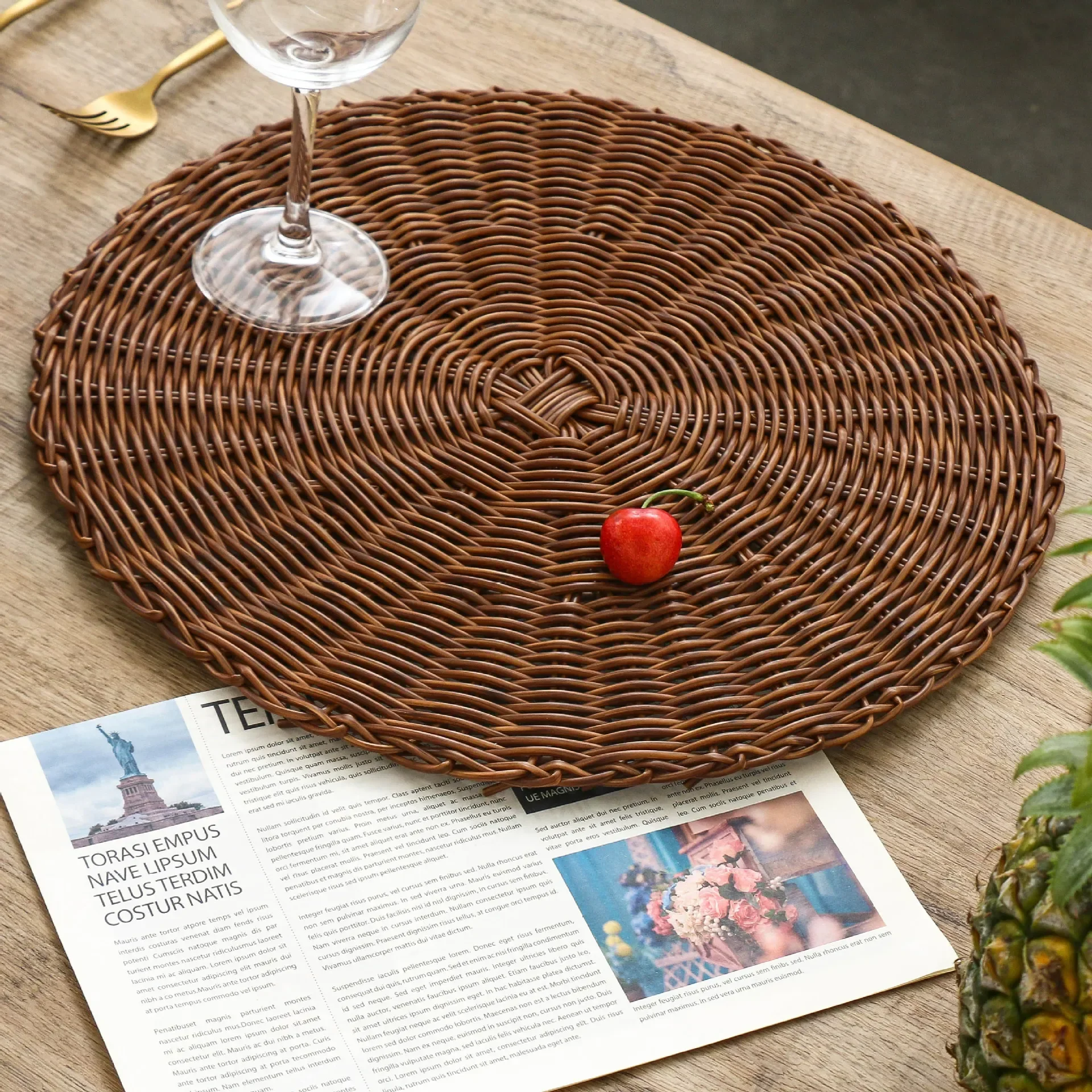 1pc PP Imitation Rattan Woven Placemat Anti Slip and Heat Insulation Mat Pastoral Wedding Decoration Dining Table Mat Coaster
