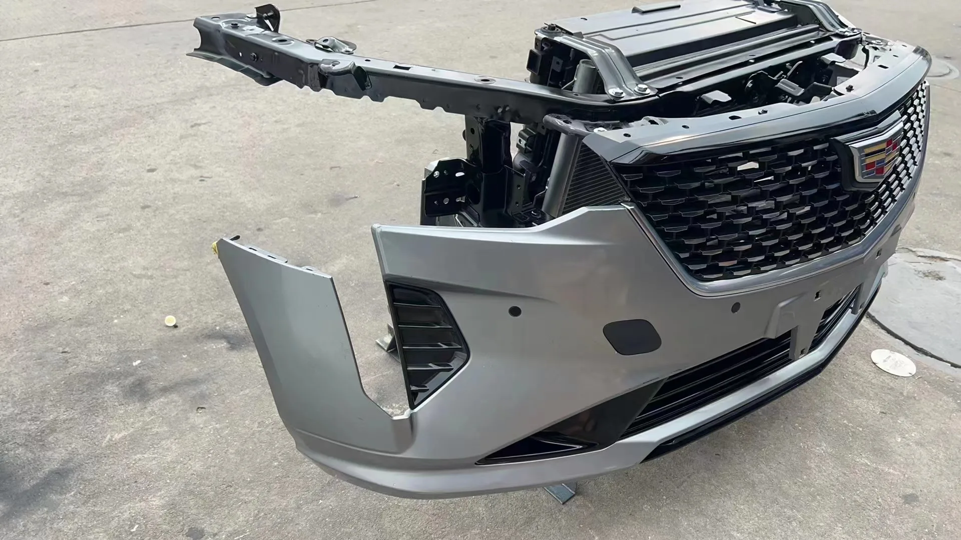 Hot CT4 Genuine Used Auto Parts Body Kits Parts Car Front Bumper for Cadillac