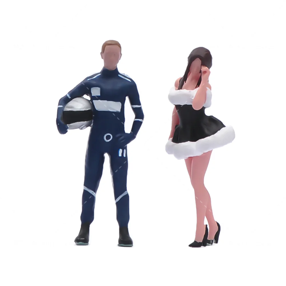 ミニチュアフィギュア 1/87 1/64 1/43 1/24 1/18 レーシングドライバーシャイビューティーカップル塗装モデルクリエイティブ写真シーン人形おもちゃ