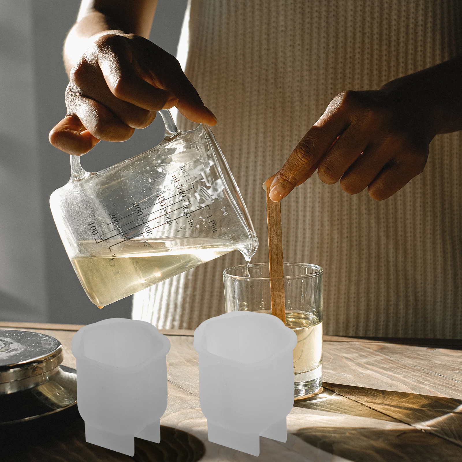 

2Pcs Flower Shaped Silicone Mold for Scented C les H made Soap Decorations Reusable Nonstick C Mold White Gel