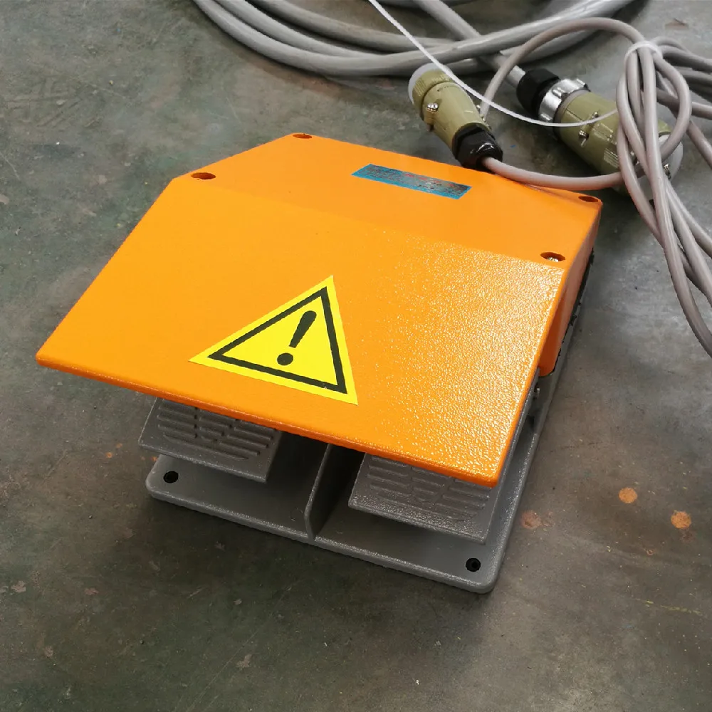 Motorized Rotate Turnover Tilt Turntable 600kg Welding Positioner With Foot Pedal