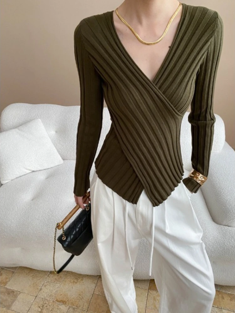 

2025 Early Autumn New Knitted Bottoming T-shirts Sexy Cross V-neck Top for Women Fashion Slim Fit Long Sleeve Tee Shirt