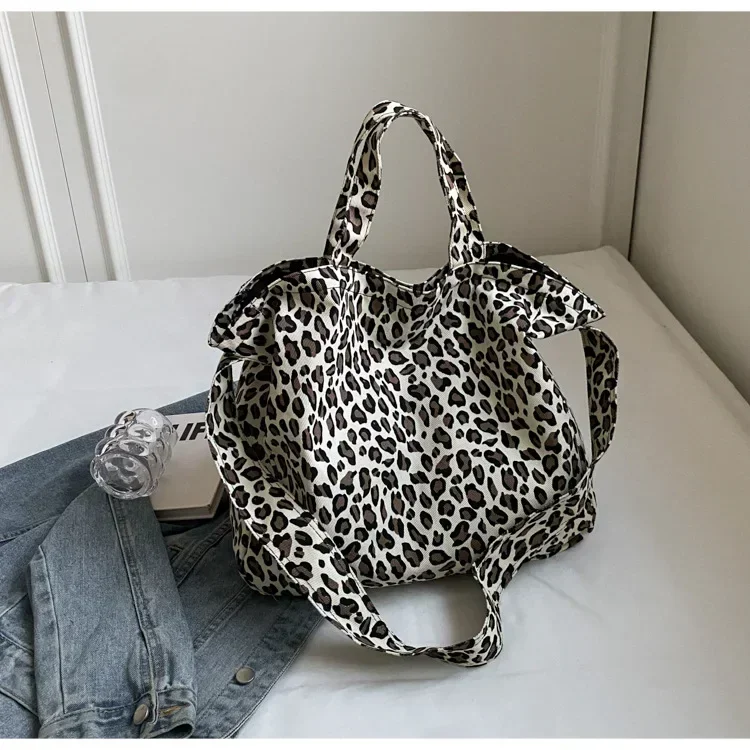 Brown leopard print oversized bag