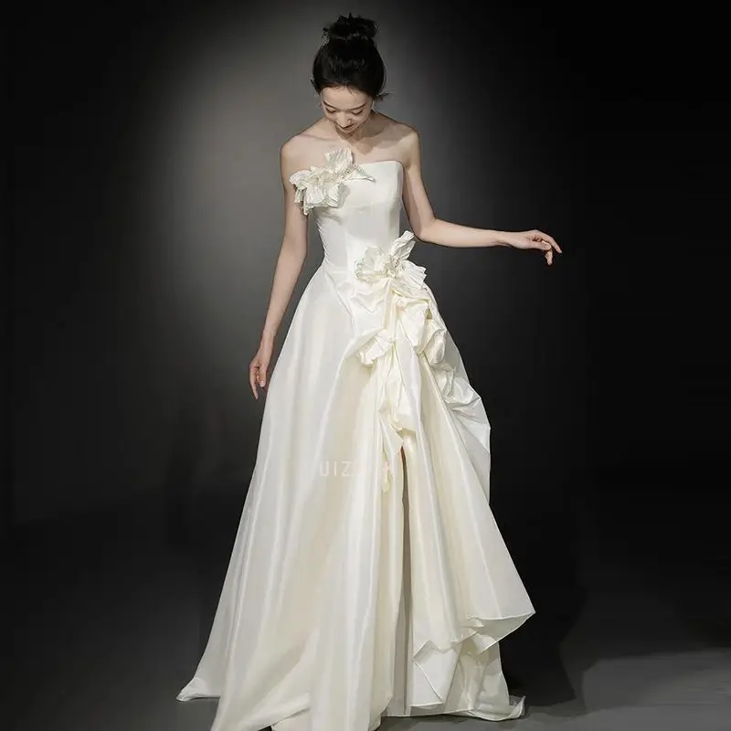 White Light Wedding Dresses Classic Women Satin Strapless Applique Photos Shoot Dress Luxury Long Wedding Party Bridal Dress