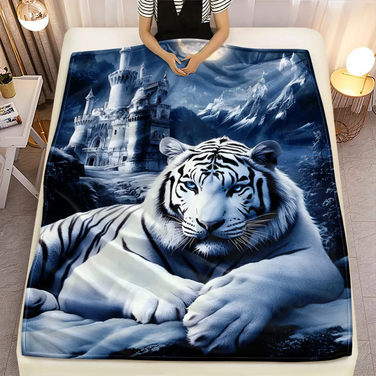 

Замок белого тигра, снежная гора, дикая природа, художественное одеяло, фланелевое мягкое одеяло для декора спальни, Majestic Animal Design