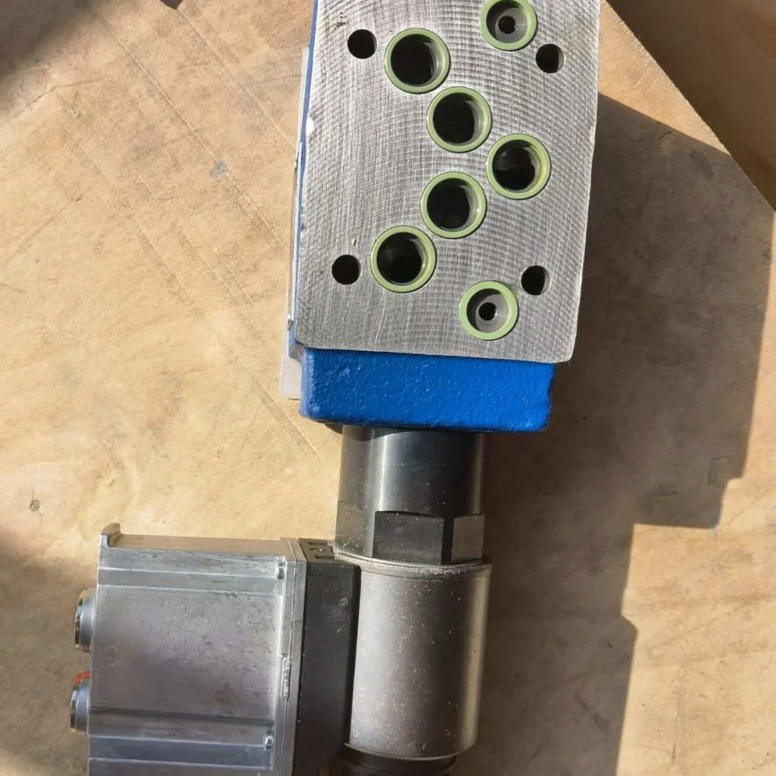 

Z3DREE10VP2-1X/200XLG24K31F1V