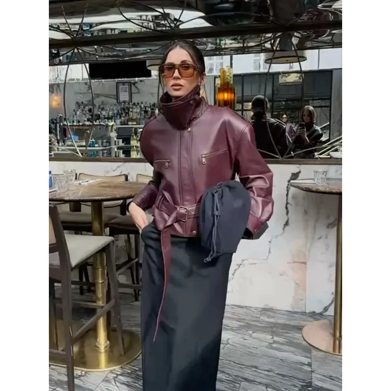 Nowa damska kurtka skórzana na rok 2026, jednolita, sznurowana, ze stójką, zapinana na zamek, z podkreśleniem talii, odzież wierzchnia w stylu high street.