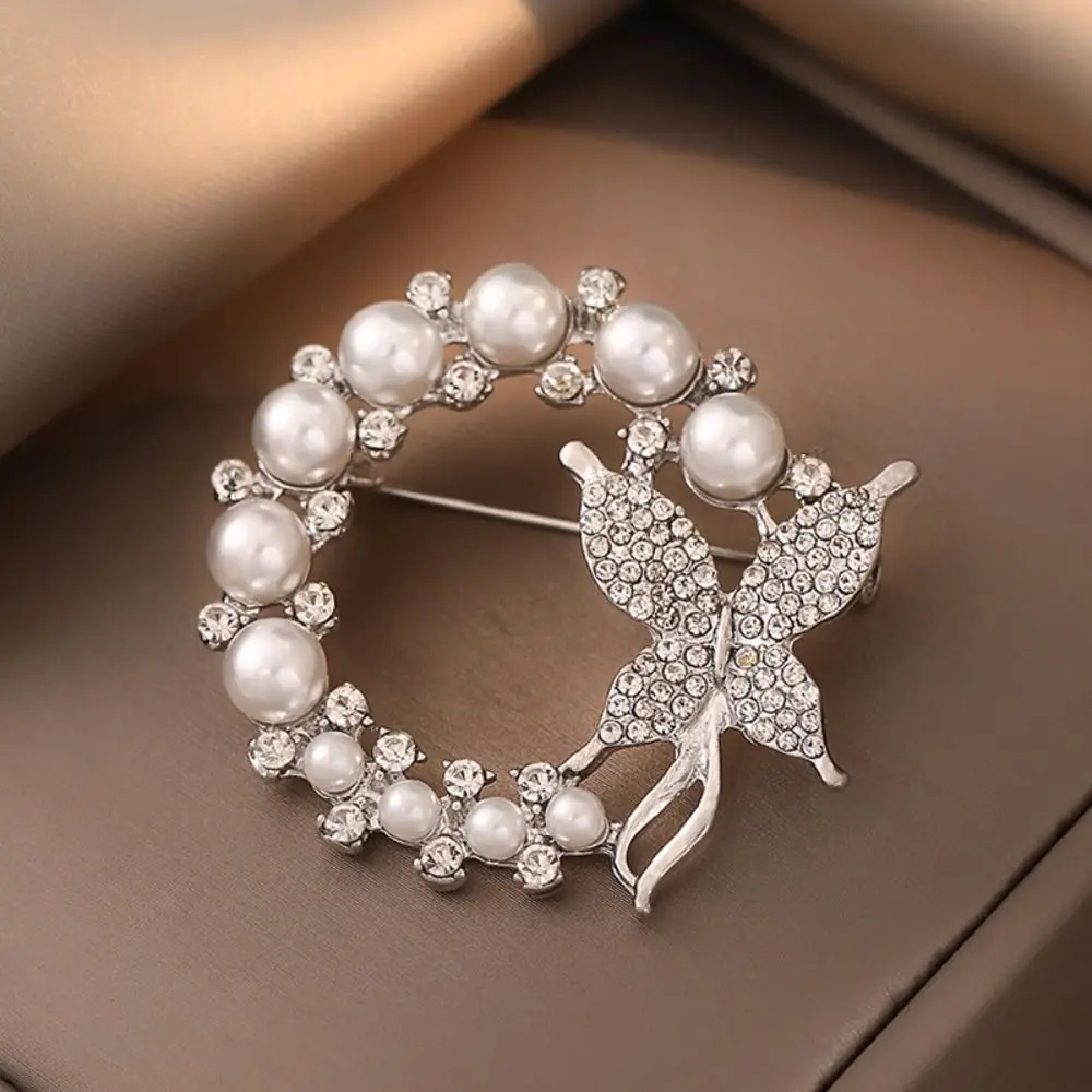 Baroque Circle Butterfly Brooch Elegant Trend Wreath Butterfly Brooch Fashion Personality Rhinestone Circle Brooches Jewelry