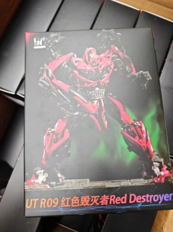 【متوفر الآن】 UT-R09 UT-R06 ألعاب تحويل إصدار فيلم ستينغر مدمرة حمراء نموذج قابل للجمع