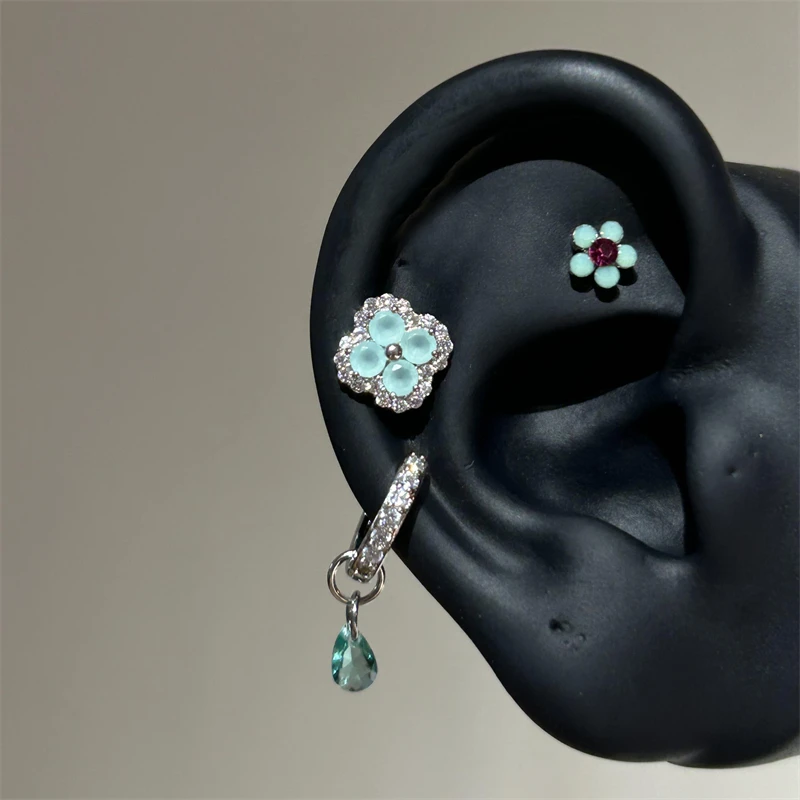 Green Clover Flowers 316 Stainless Steel Ear Bone Nail for Women New Fashion Shiny Earrings for Women Body Puncture Accessories