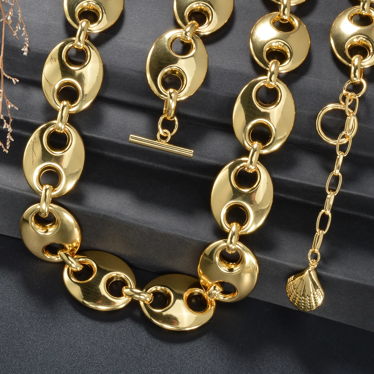 Stainless Steel Men\'s Women\'s Necklaces Light Luxury Exaggerated Geometry Golden Pig Nose Chain Hip-Hop Daily Party Wear Gifts