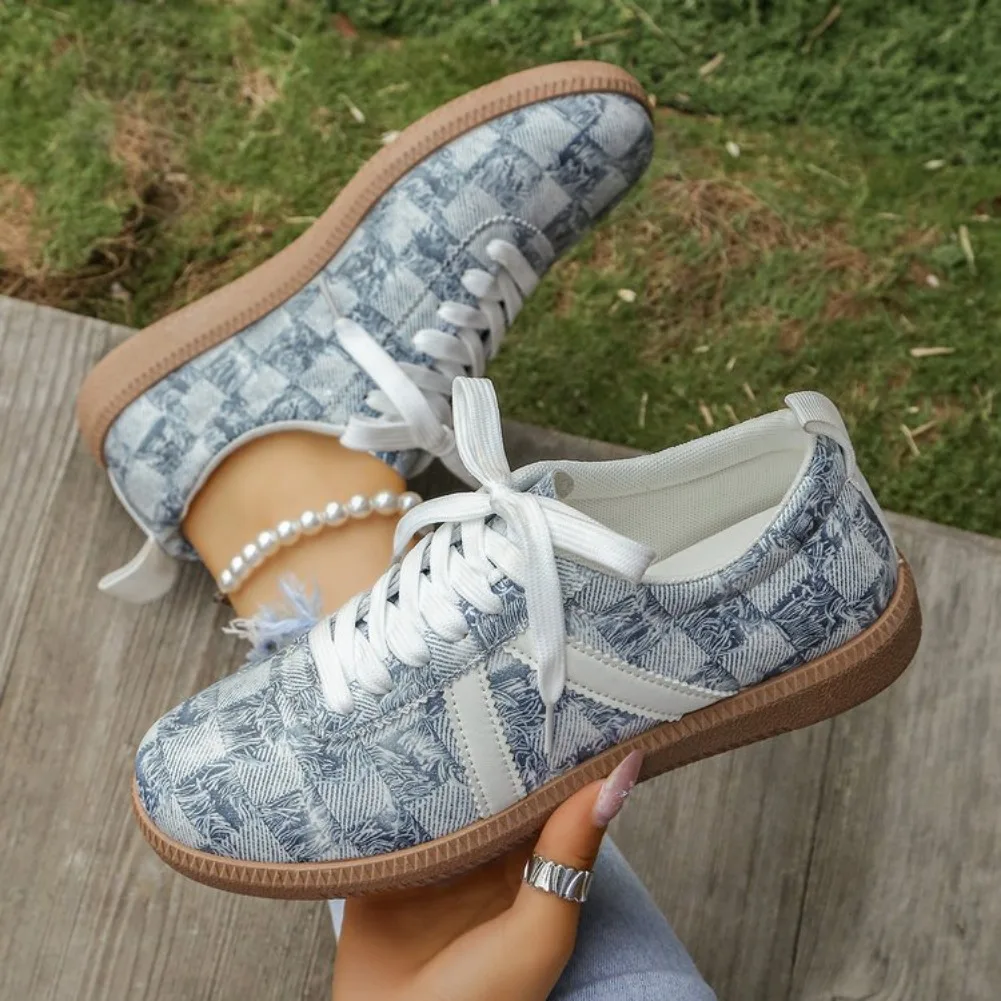 

Women's PU Leather Vine Woven Pattern Printed Lace-up Sneakers Female Casual Flat Shoes Versatile Fashion Sports Leisure Shoes