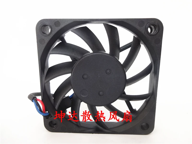 

Delta Electronics EFB0612HA DC 12 В 0,18 А 60x60x10 мм 3-проводной охлаждающий вентилятор