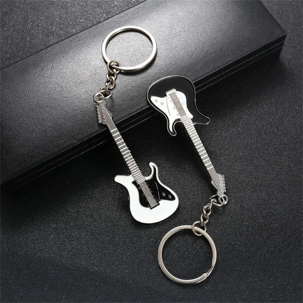 Nova moda Guitar Chaveiro Metal 6 cores KeyChain Bonito Musical Car Key Ring Prata Cor pingente Para Homem Mulheres Presente Do Partido