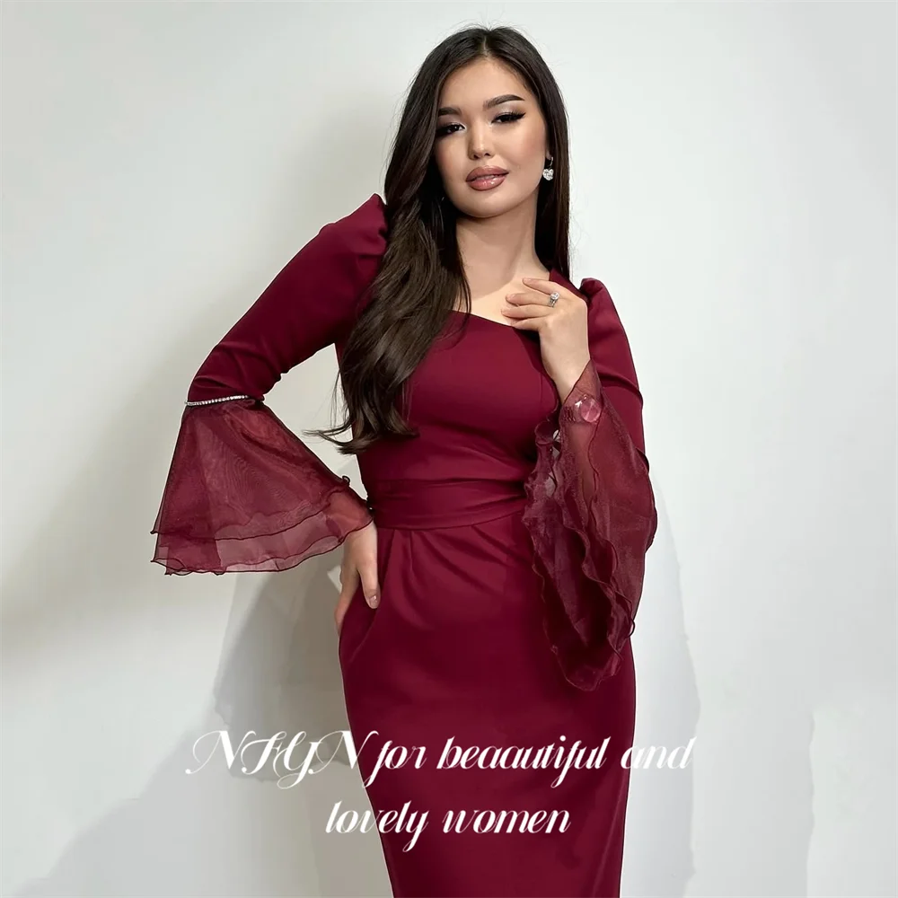 ชุดราตรีสีเบอร์กันดี NFYN คอเหลี่ยม ความยาวปานกลาง แบบเดรสคนดัง แขนชีฟองบาน  ชุดราตรีสำหรับผู้หญิง สามารถสั่งตัดได้