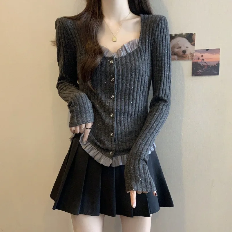 

Новая осенняя высококачественная кружевная серая вязаная футболка для женщин больших размеров: милый, дерзкий и уникальный топ с длинным рукавом, модная женская одежда