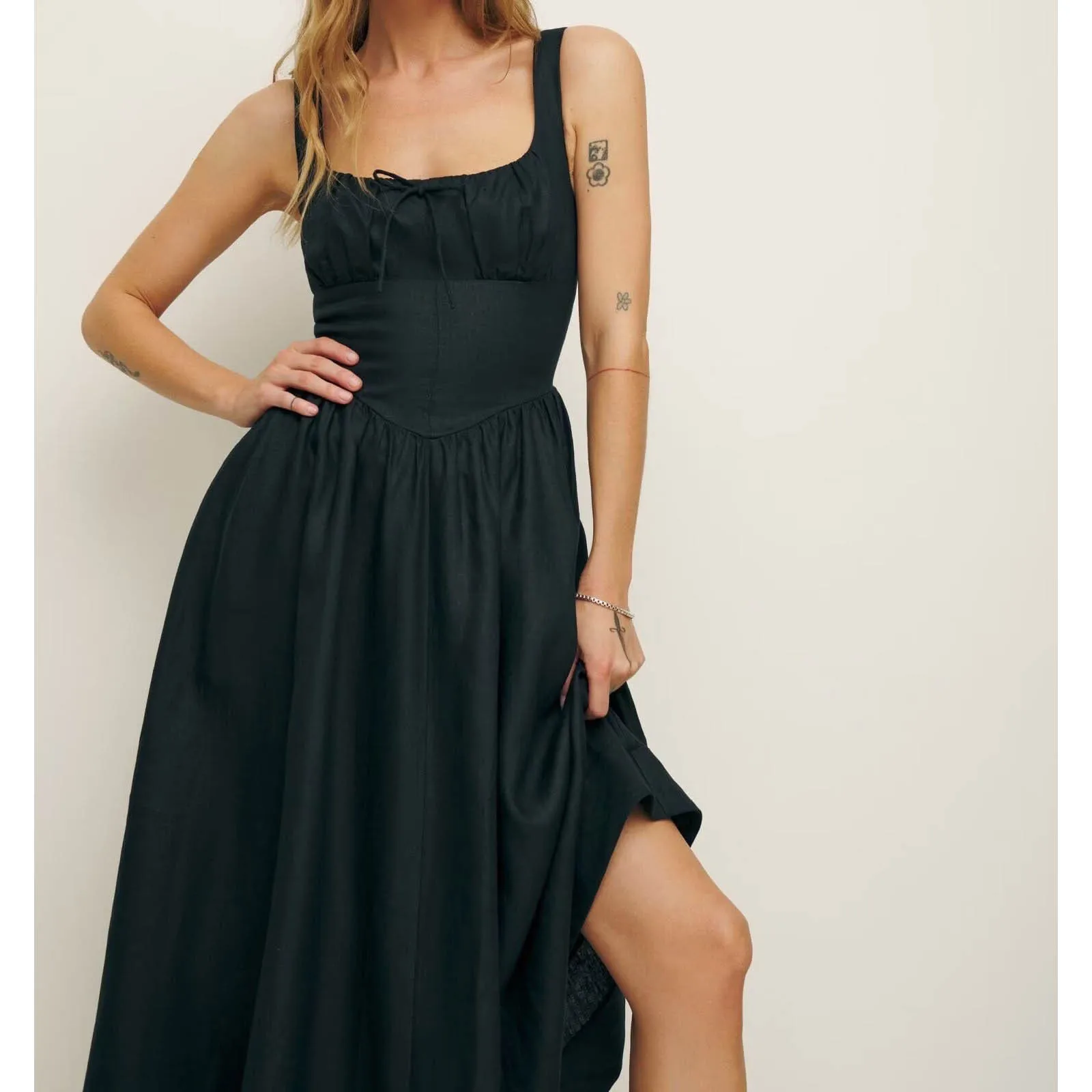 

Europe and America in The Summer of 2024, The New Two-color French Sleeveless Long Dress with Waist, Cotton and Linen.