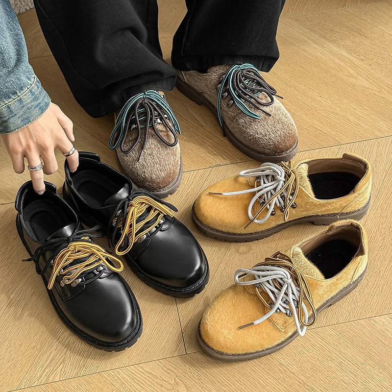 

The 2026 Spring and Autumn New Men's Casual Leather Shoes Are Niche Low-top Laced and Versatile, Trendy High-street Men's Shoes