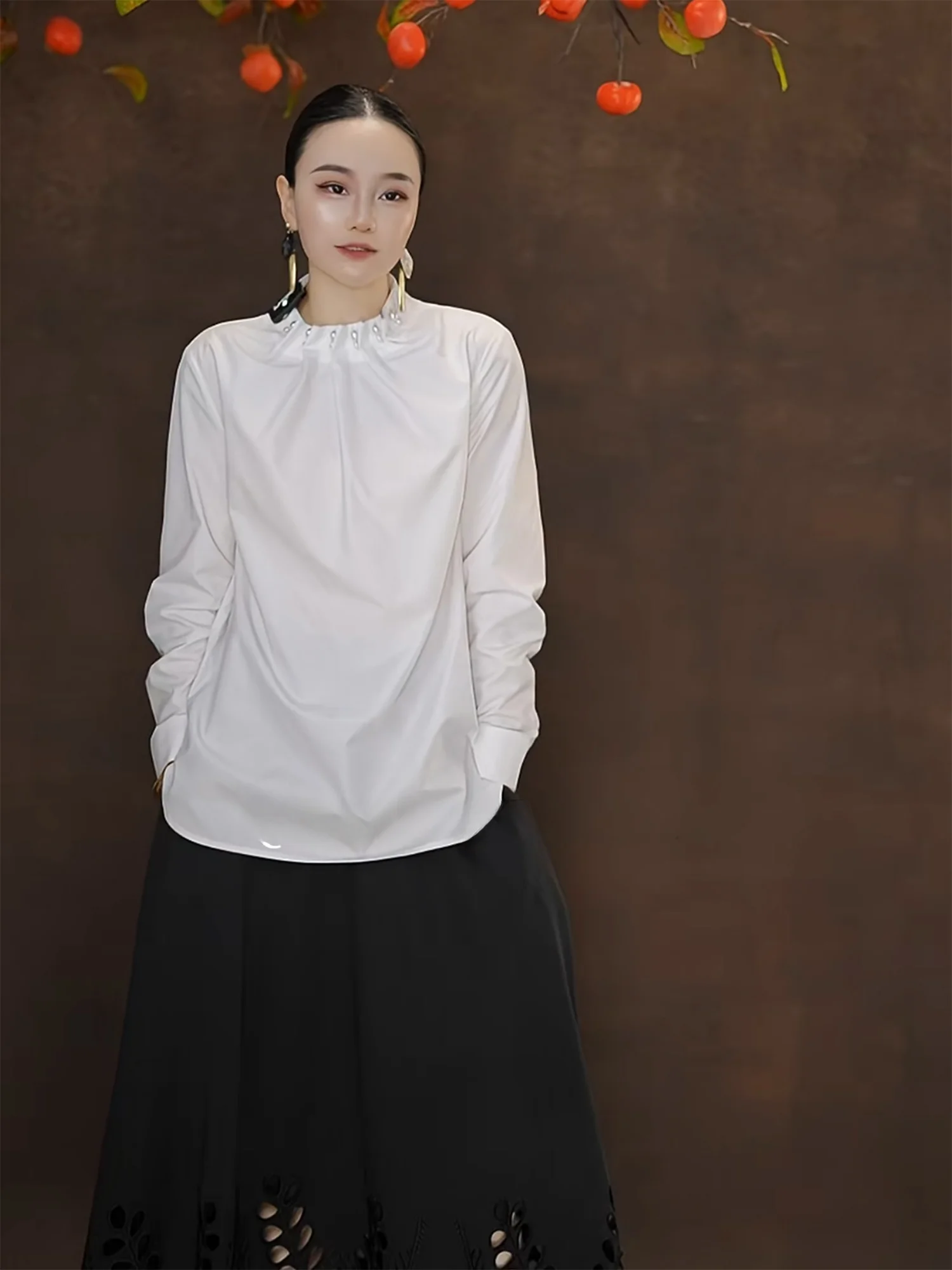 

Элегантная женская блузка из хлопка и шелка с жемчужными пуговицами, прямого кроя, с длинным рукавом, антивозрастная, шикарная, для весны 2026 года