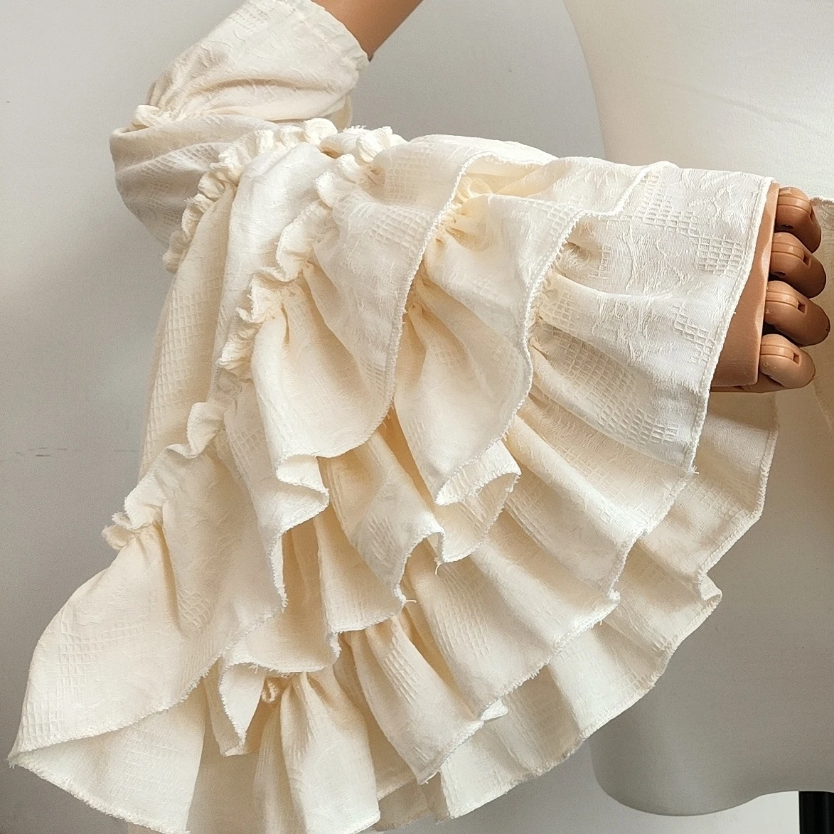 

Лолита из чистого хлопка с рюшами и краями листьев Расклешенный рукав Рукав Ji Рукав накладные рукава Лолита может быть универсально