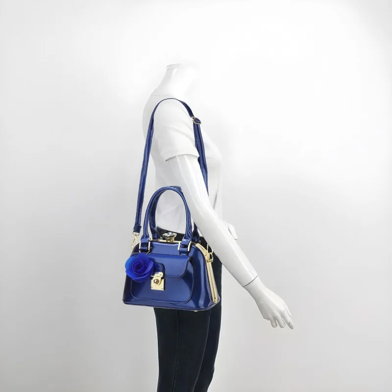 Exquisite Shoulder Bag Diamond Shell Messenger Bag Glossy Korean Version Versatile Temperament Commuting Handbag Bright Leather