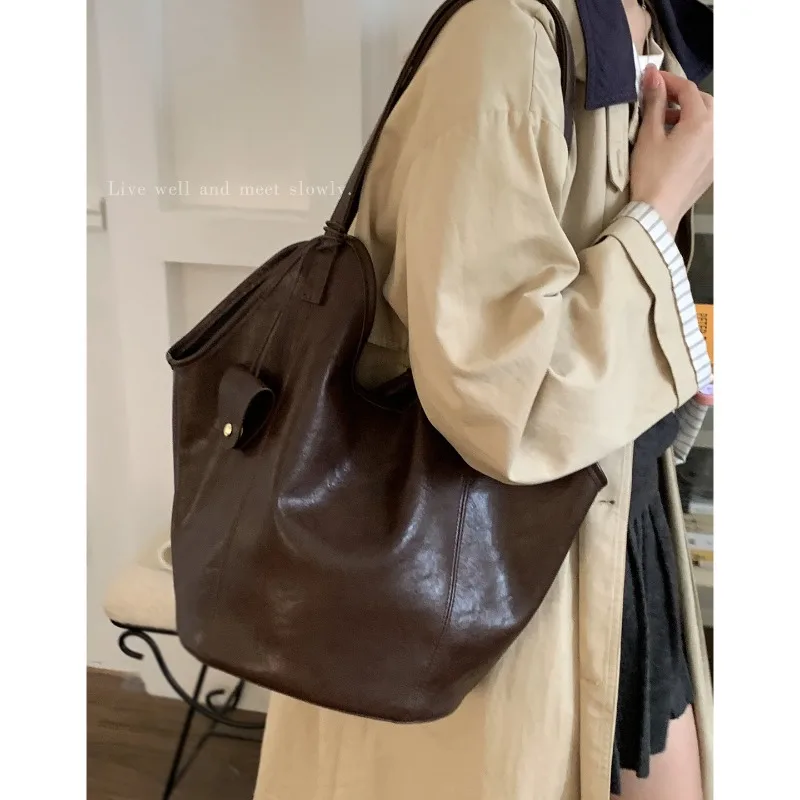 

Ретро-сумка на плечо с текстурой, новая модная женская сумка через плечо для повседневного использования, вместительная сумка-корзина для покупок