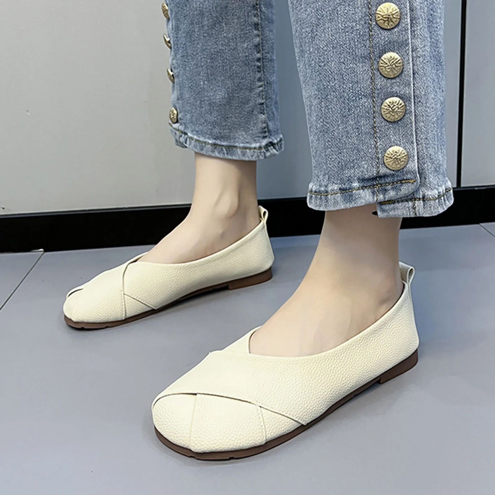 Single-Layer Shoes Women Spring and Autumn 2023 New Solid Shallow Flat Soft Bottom Elegant Pregnant Mother Slip-on Moccosins