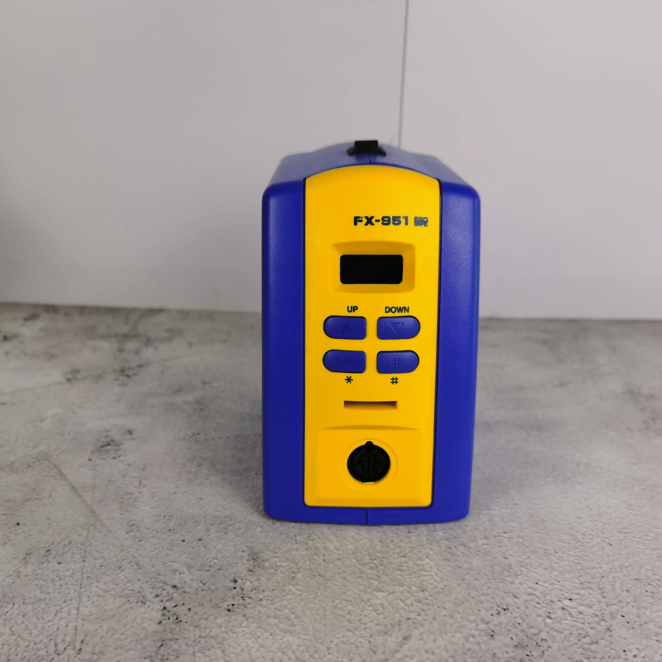 Digital 75W Soldering Station Lead Free ESD Safe T12 Soldering Iron Tool For Professional Electronic Welding Maintenance Kit