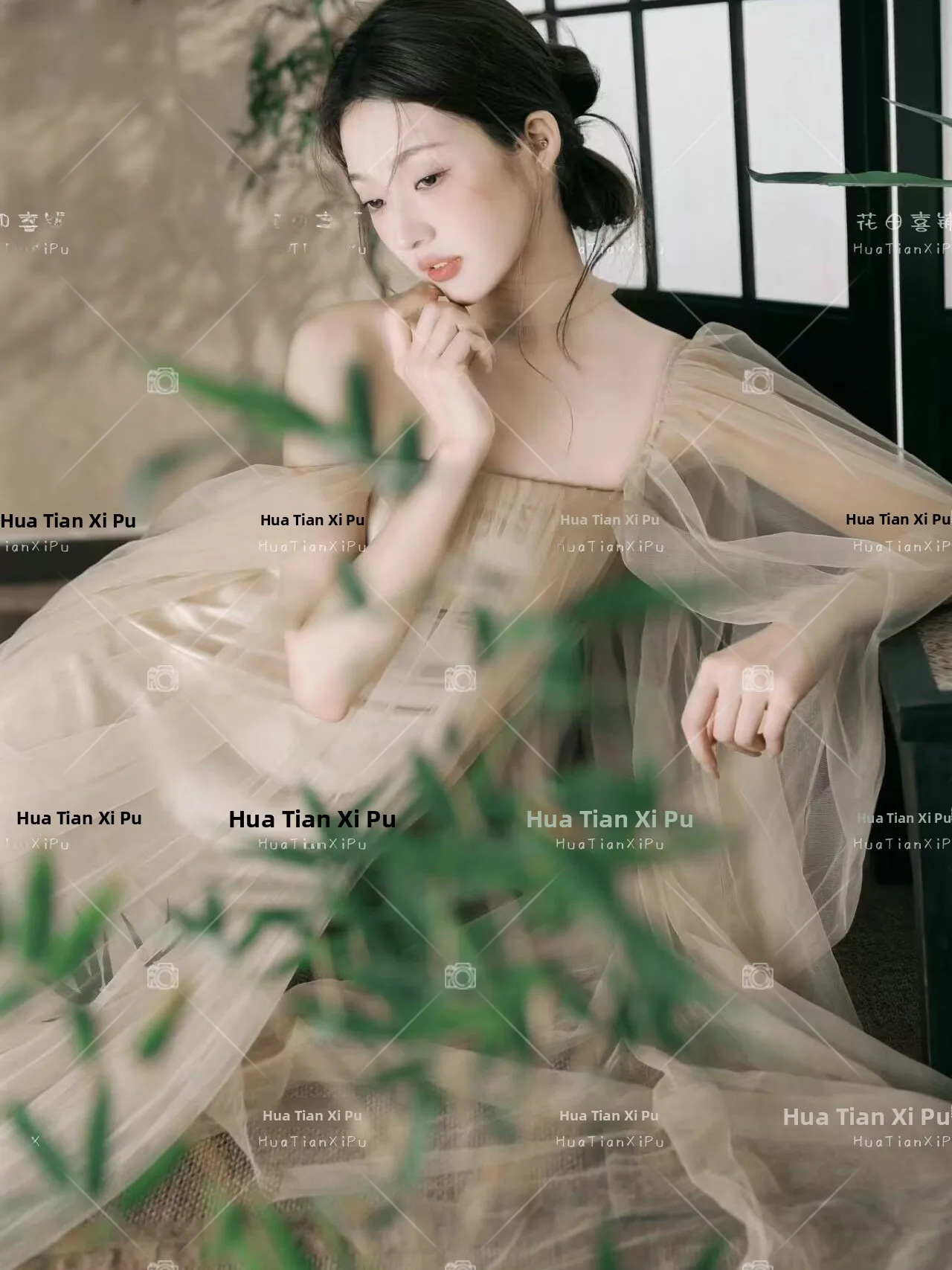 

New Chinese Style Cold Tone Dress Photography Studio Artistic Portrait Clothing Watercolor PaintingInspired Fashionable Women...