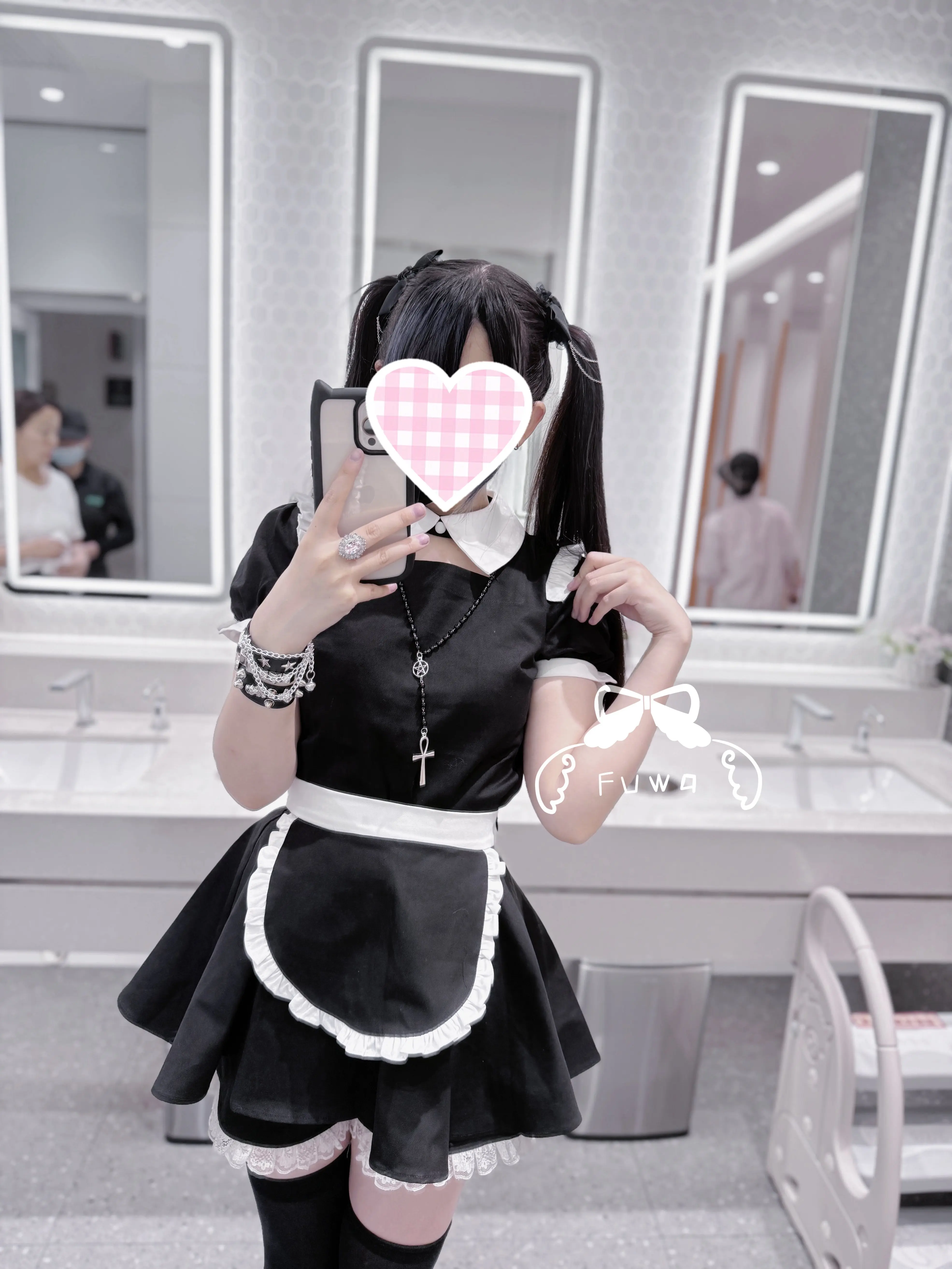 Lolita Black and White Maid Outfit with Bubble Sleeves Short Sleeves Waist Cinching Pleated Short Skirt Cute Two-piece Set view 2
