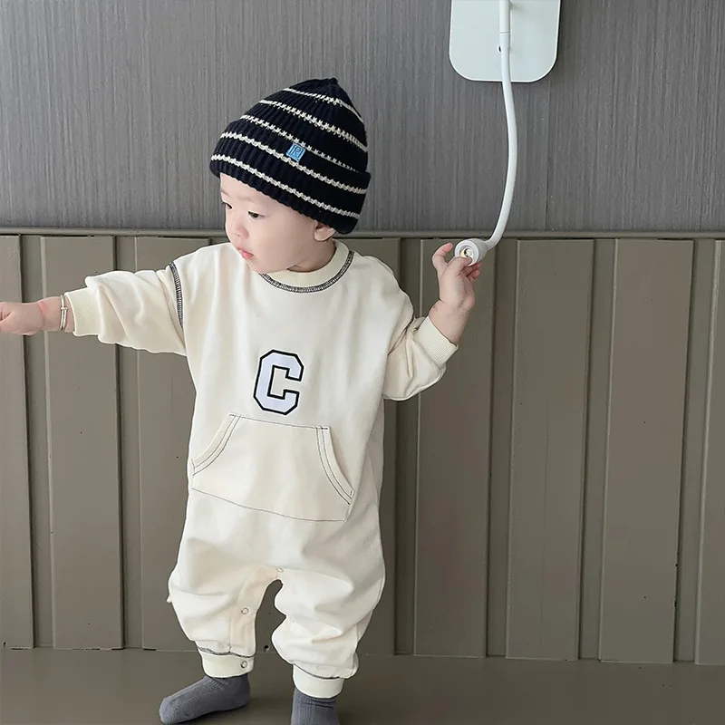 

2026 Spring New Baby Long Sleeve Pocket Romper Cotton Infant Boy Girl Letter Print Casual Jumpsuit Loose Toddler Clothes 0-24M