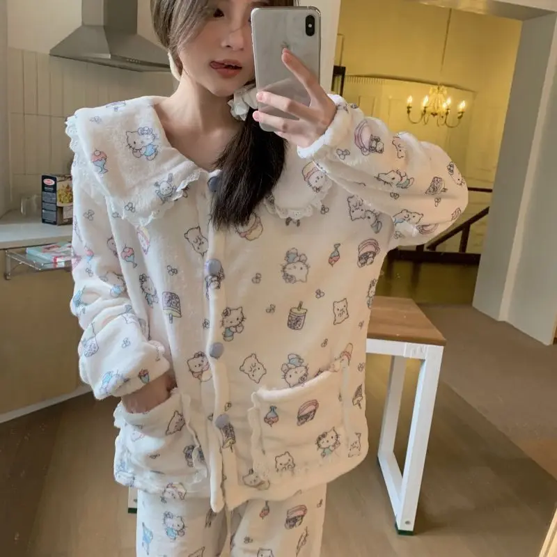 Женский зимний пижамный комплект Hello Kitty 2025 из кораллового флиса, уютная плюшевая одежда для сна и домашняя одежда для дома, милый кавайный наряд