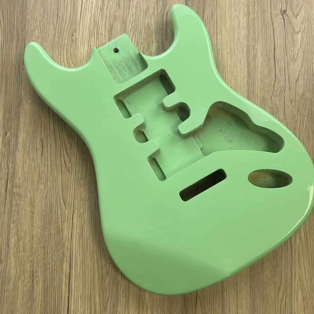 

Корпус гитары типа ST (поплар, дерево) — в наличии AliExpress, высококачественная деталь для электрогитары «сделай сам»