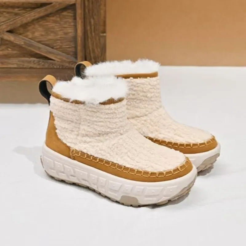 

Нескользящие зимние ботинки для женщин зимы 2025, плотная и теплая хлопковая обувь с нескользящими чехлами, подошвами на шинах и теплыми короткими ботинками