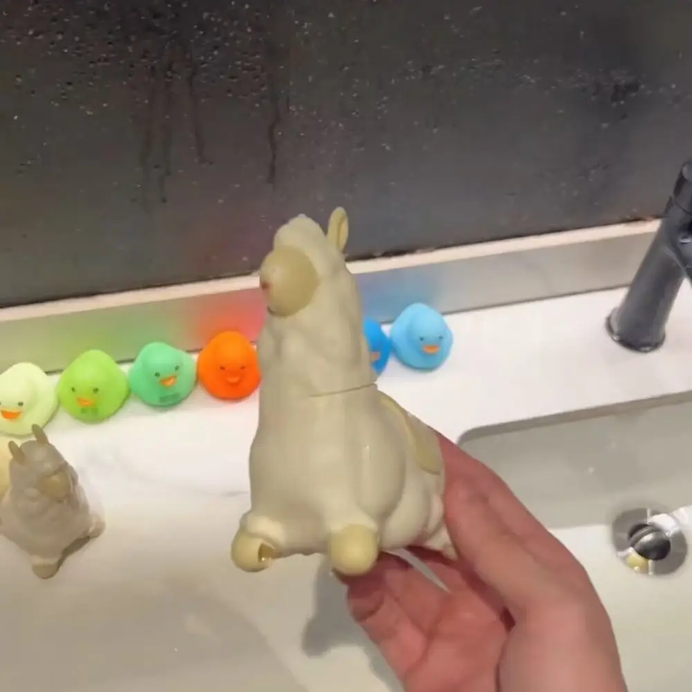 Portable Creative Alpaca Water Spray Toys Handheld Easy To Fill Water-Sprinkling Toy Funny Cute Animal Water Toy Party